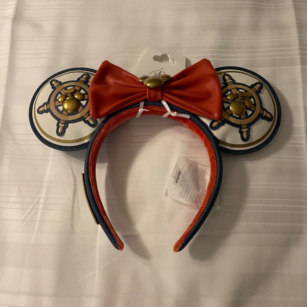 Disney Yacht Club Resort Loungefly Steamboat Mickey Minnie Mouse Ear Headband